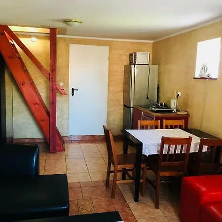 Maximus Kwatera prywatna *