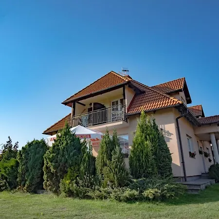 Maximus Kwatera prywatna *