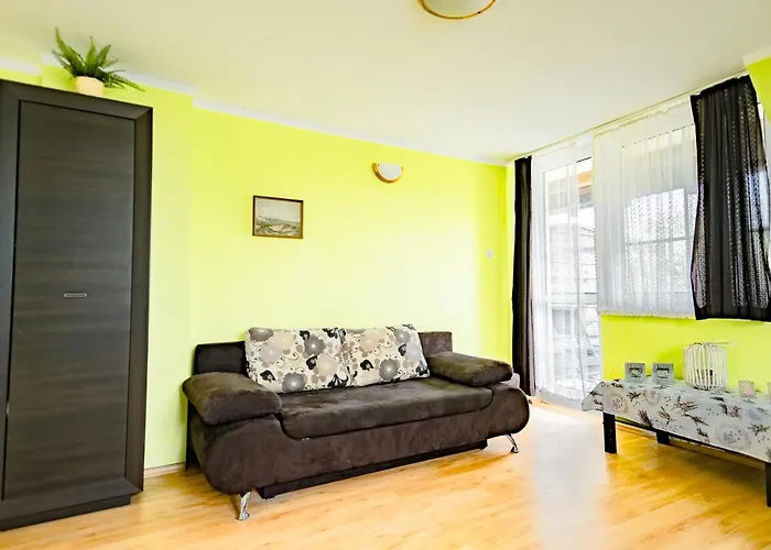 Maximus 民宿 库瑞尼卡慕斯卡